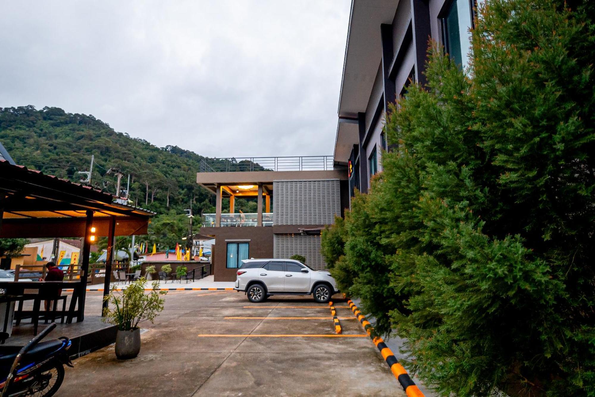 Tobedzz Hotel Ranong Dış mekan fotoğraf