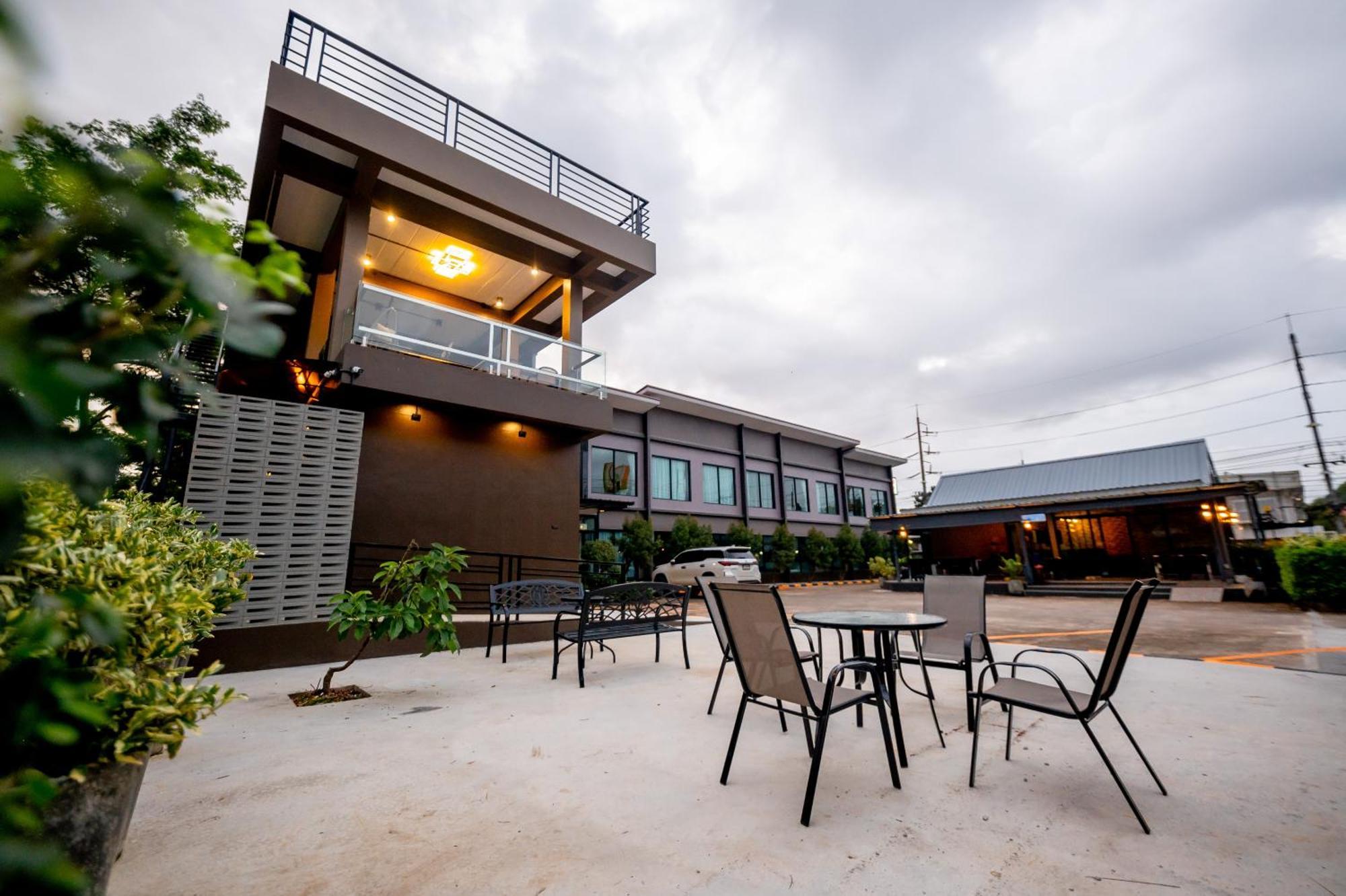 Tobedzz Hotel Ranong Dış mekan fotoğraf